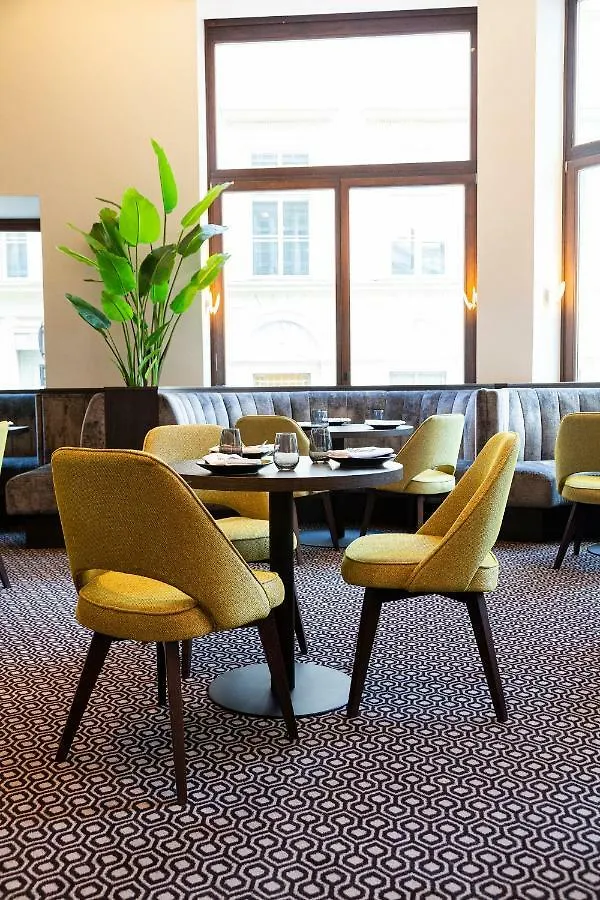Steigenberger Hotel Herrenhof Vienna 5*,