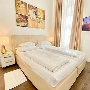  Apartment Steiner Residences Taborstrasse