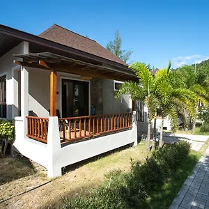 Semesteranläggning (resort) เซาธ์เทิร์นลันตารีสอร์ท Ko Lanta