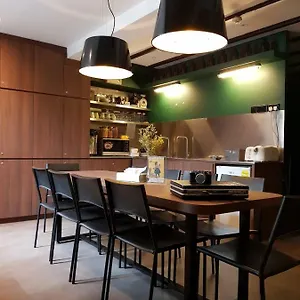 wink-hostel.singapore-best-hotels.net/