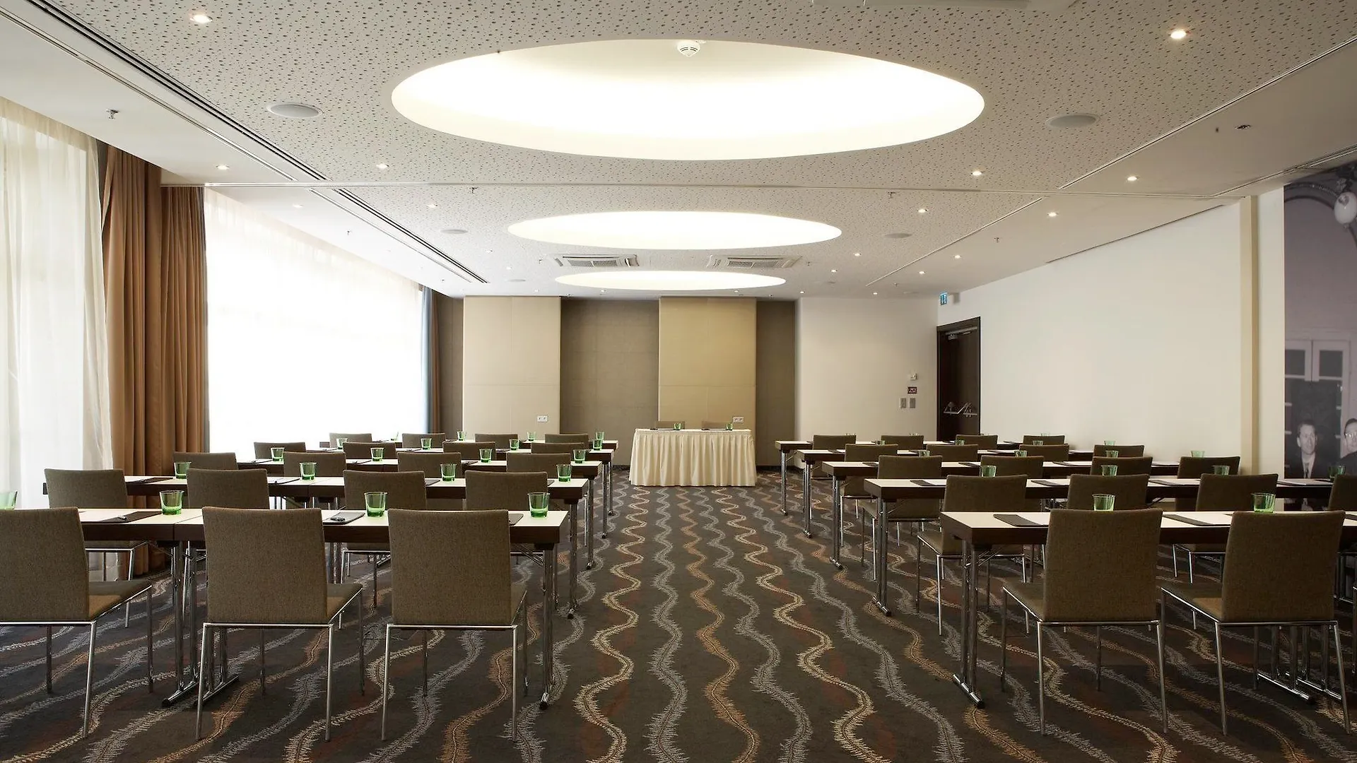 *****  Steigenberger Hotel Herrenhof Vienna Austria
